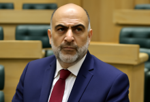 سبب سحب الجنسية من اثنين من سكرتارية محمد الخليفة